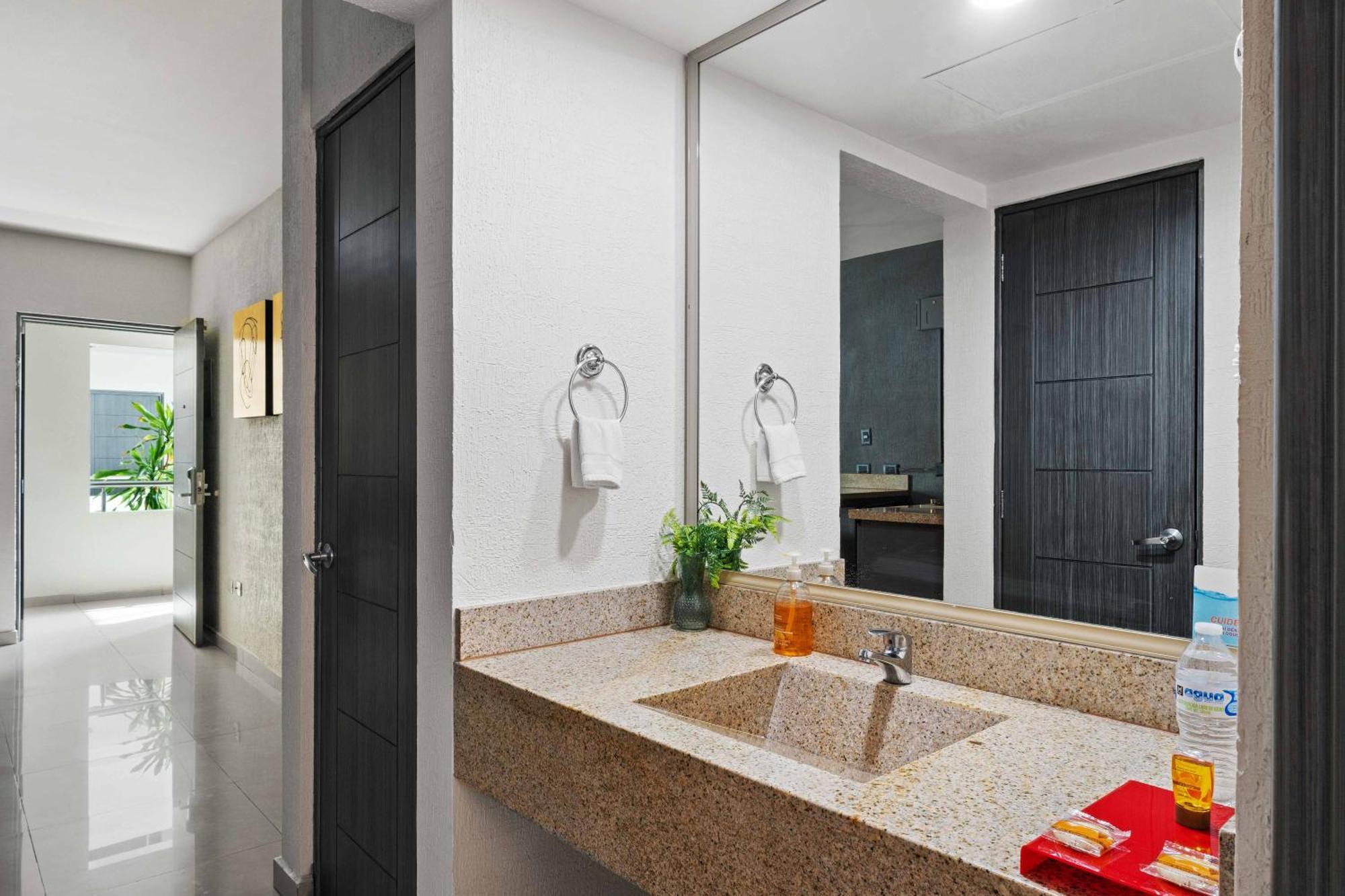 Homesuites Zaragoza Culiacán Exteriér fotografie